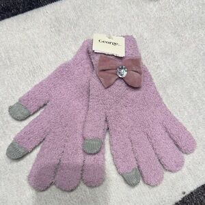 George Lilac Gloves with Gem Bow